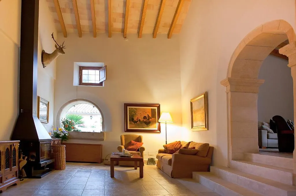 Finca Son Roig By Valentin Porreres Spain