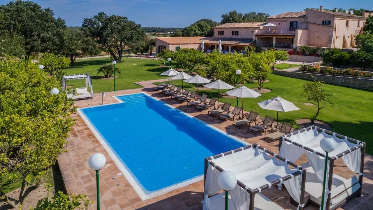 Finca Son Roig By Valentin Porreres