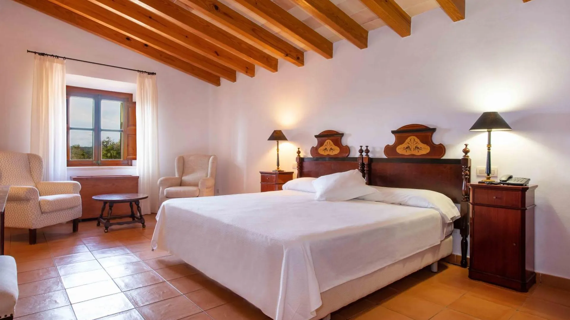 Country house Finca Son Roig By Valentin Porreres