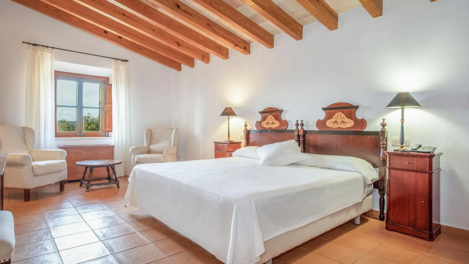 Country house Finca Son Roig By Valentin Porreres